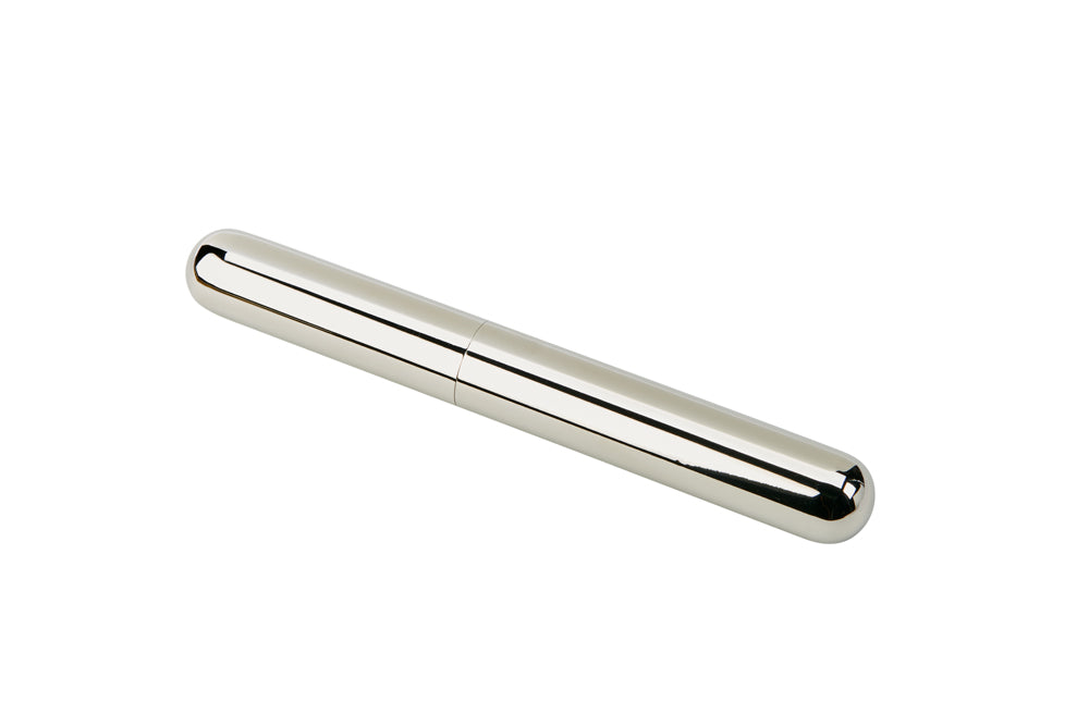 Premium stainless steel cigar travel case with black pouch