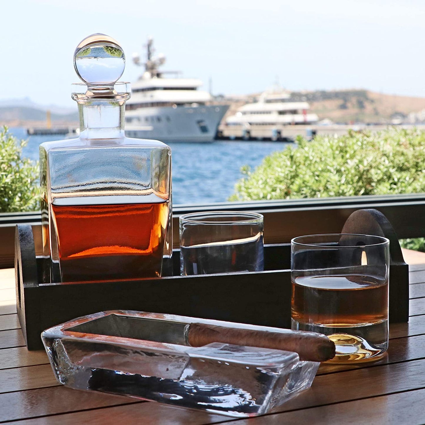 Handmade Crystal Glass Cigar Ashtray – Windproof, Heavyweight Design for Indoor & Outdoor Use