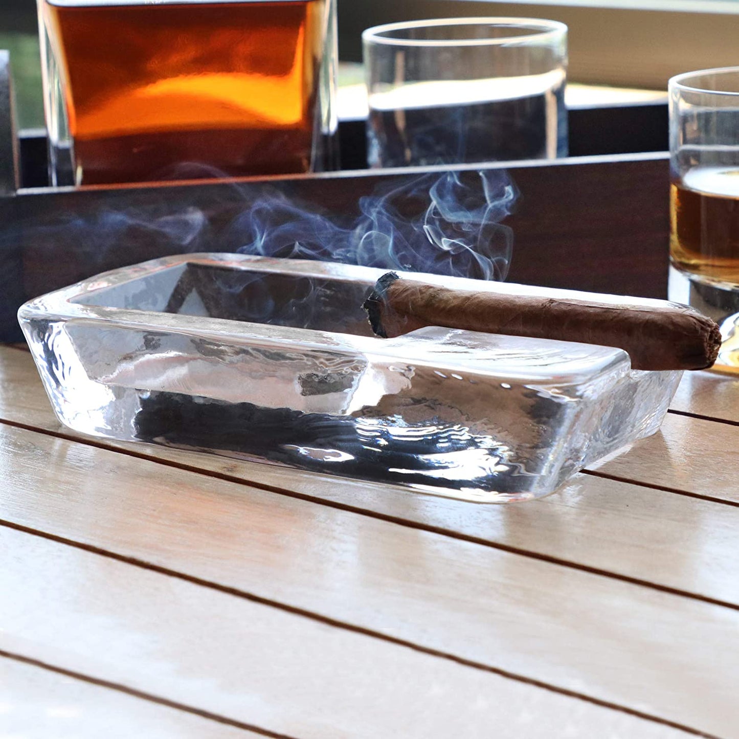 Handmade Crystal Glass Cigar Ashtray – Windproof, Heavyweight Design for Indoor &amp; Outdoor Use